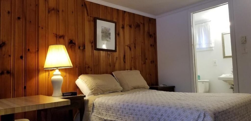 Tallwood Motel Wells - photo 13
