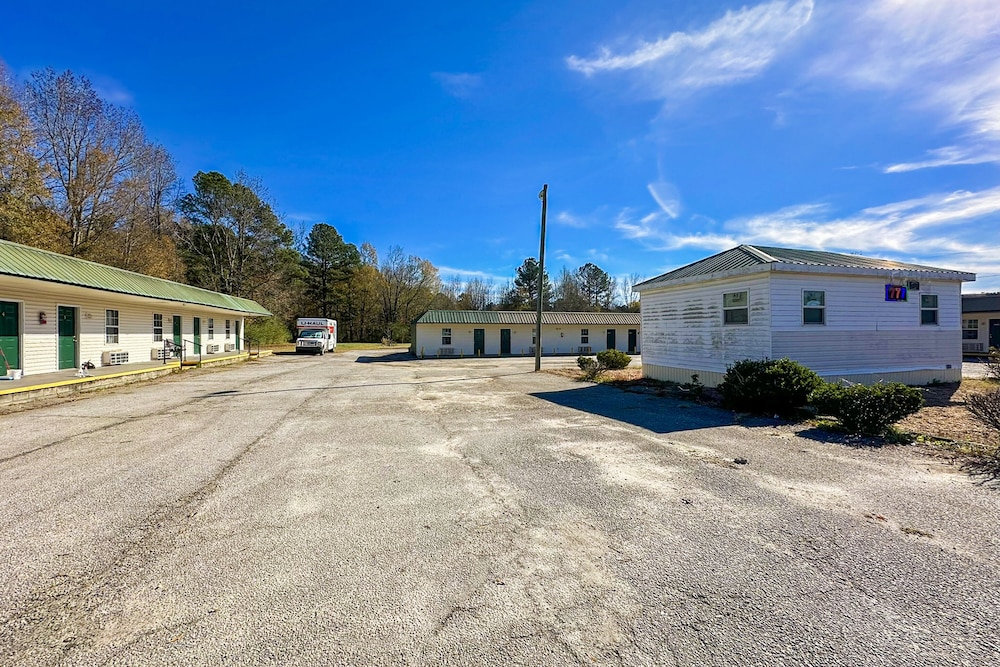 Sparta Seven Motel By OYO near Milledgeville - photo 51
