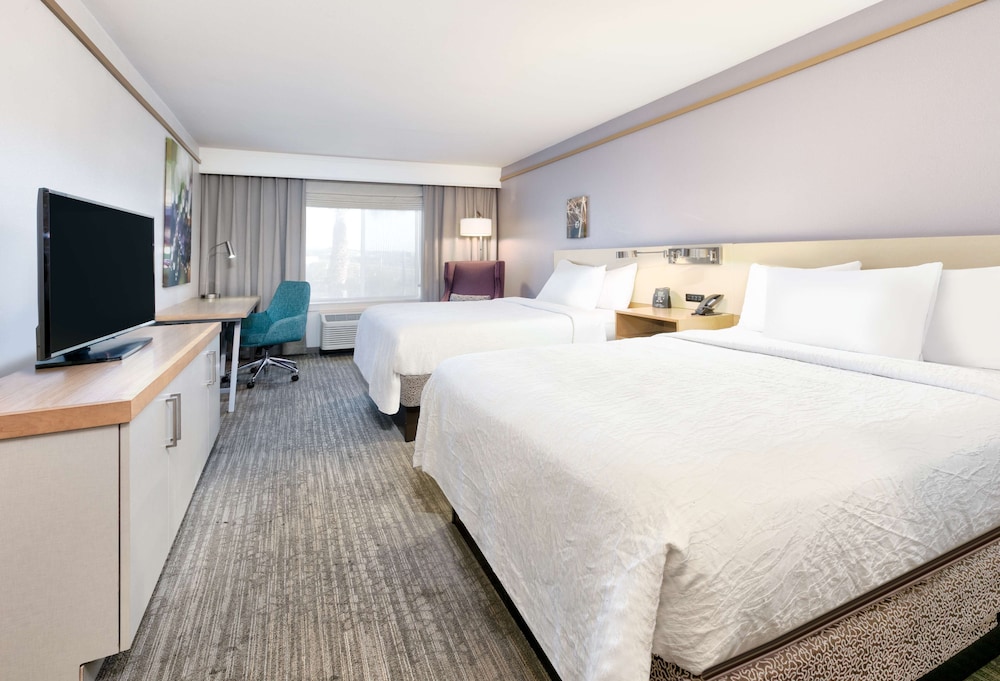 Hilton Garden Inn Irvine East Lake Forest - photo 8