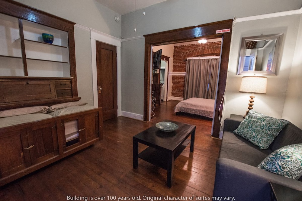 Ellison Suites - photo 25