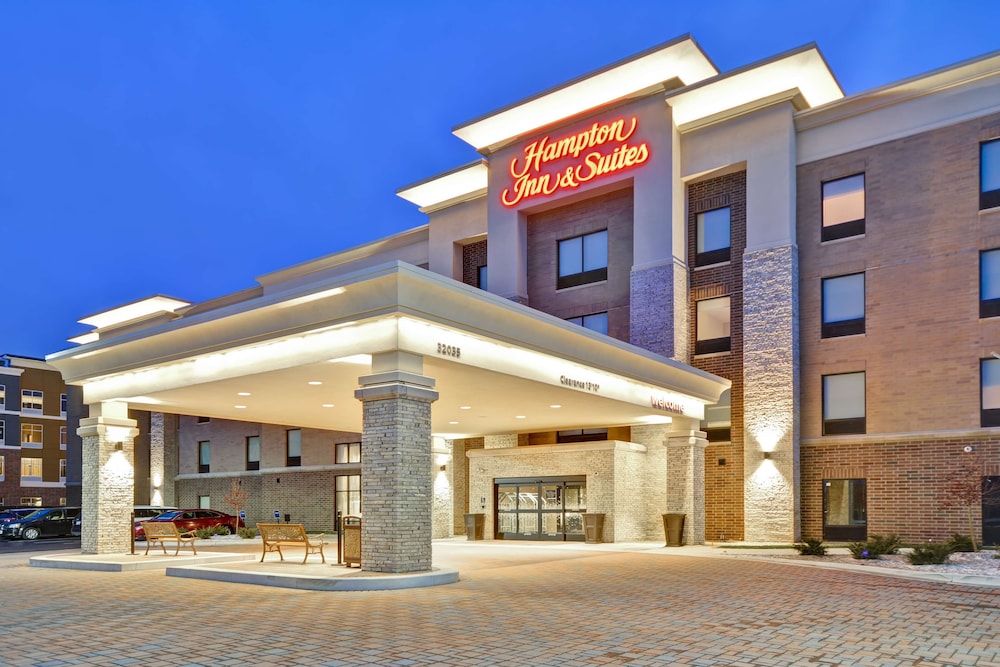 Hampton Inn & Suites Detroit Warren - photo 41