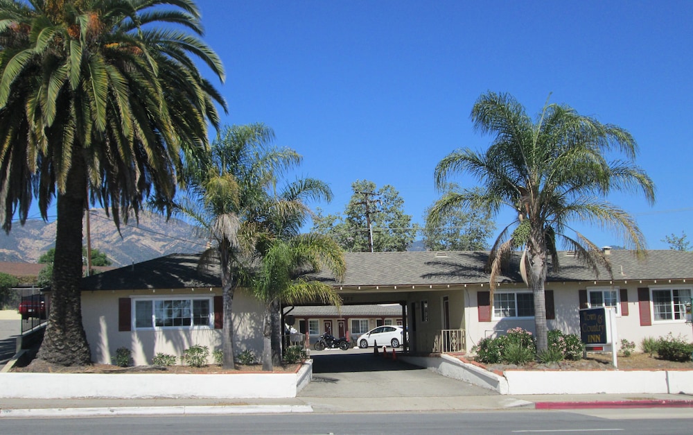 Town and Country Inn - photo 34