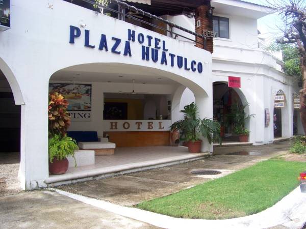Plaza Huatulco Hotel in Santa Maria Huatulco, Mexico