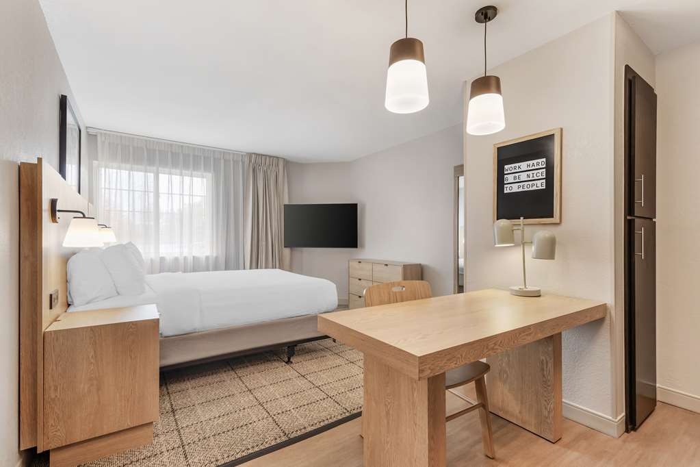 Sonesta Simply Suites Baltimore BWI Airport - photo 26