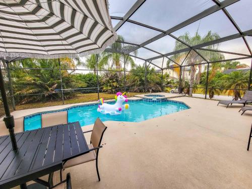 LegacyPark Villa 10miles to Disney Spa Heat Included — 4-Star Luxury Hotel in Davenport, United States