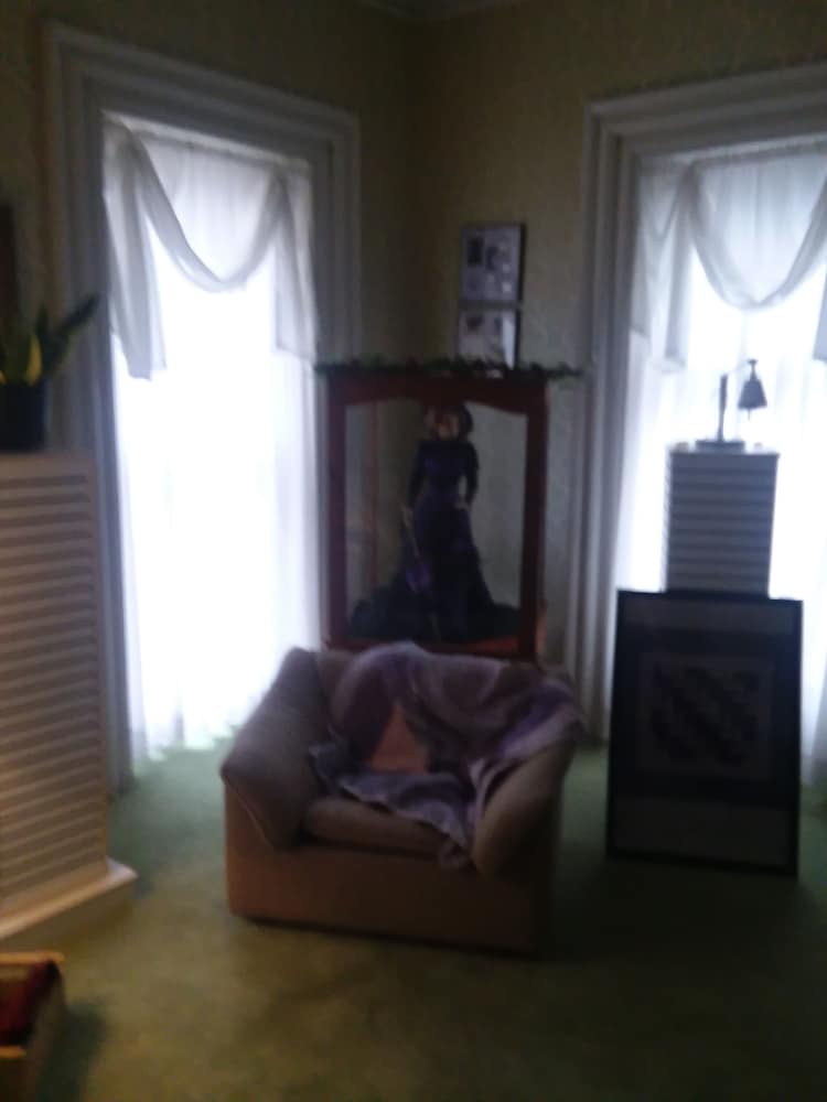 Rose Corner Inn - photo 4