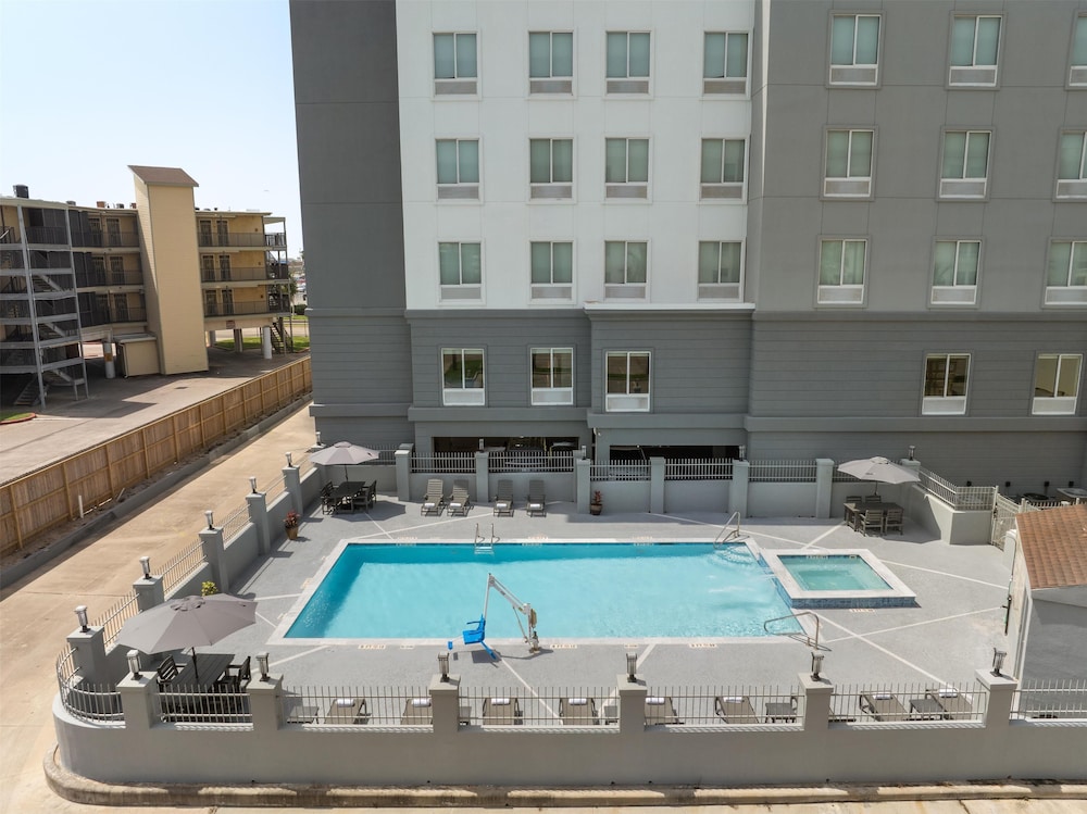 Hampton Inn & Suites Galveston - photo 35