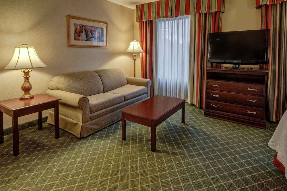 Hampton Inn Cambridge - photo 13