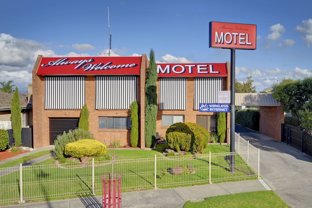 Always Welcome Motel — 4-Star Luxury Hotel in Morwell, Australia