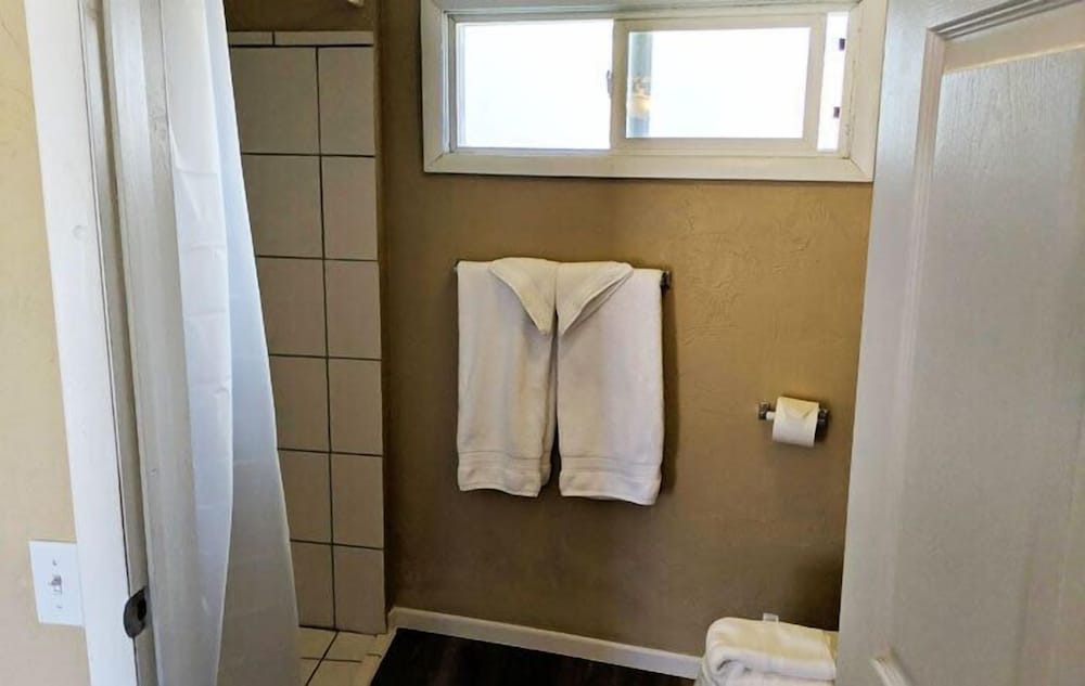 Paiute Trails Inn - photo 14