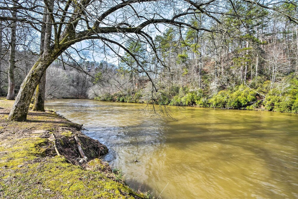 Peaceful Ellijay Cabin: Pool Access & Resort Perks - photo 27