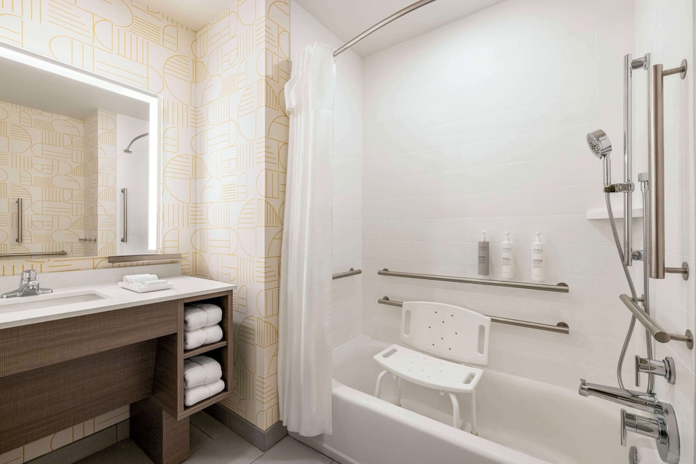 Home2 Suites by Hilton Livingston Yellowstone - photo 26
