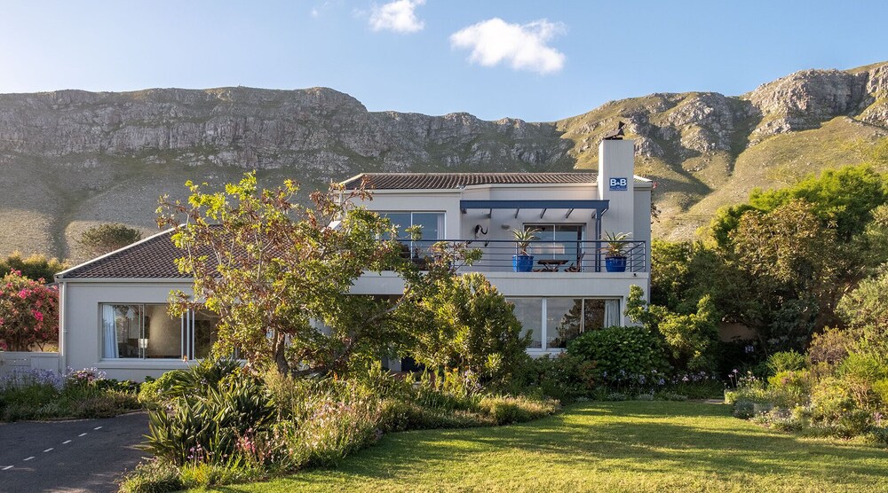 Fernkloof Lodge — 4-Star Luxury Hotel in Hermanus, South Africa