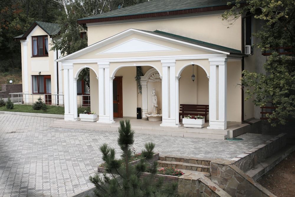 Poseidon Hotel — hotel in Mariupol