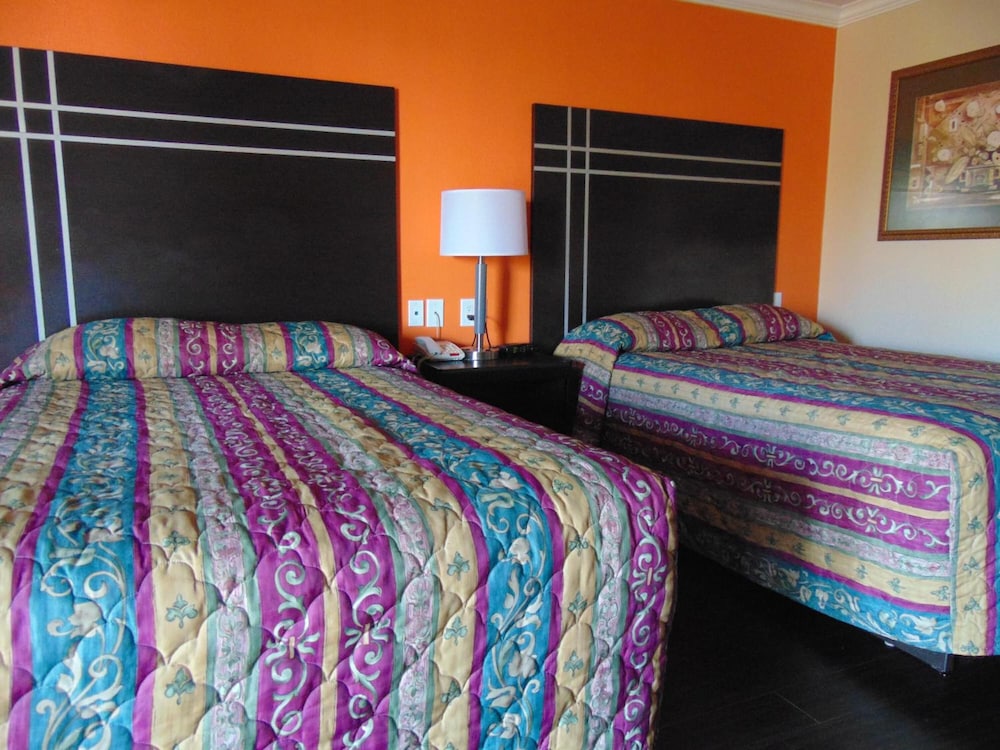 The Heart Of Texas Motel - photo 17