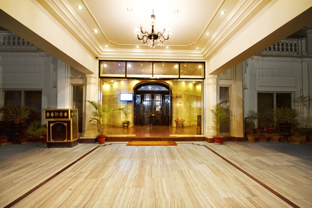 Hotel Deep Palace - carbon neutral hotel in Lucknow