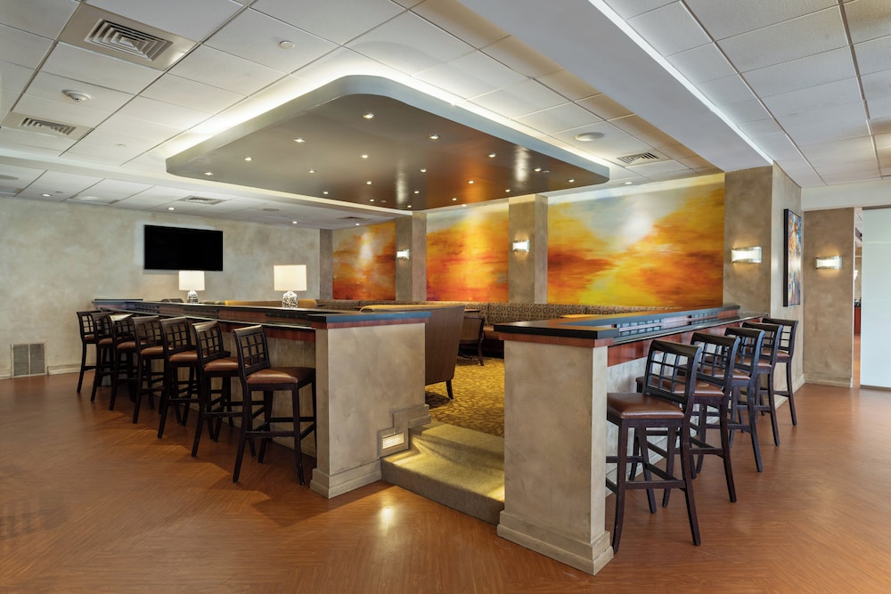 Crowne Plaza Executive Center Baton Rouge by IHG - photo 120