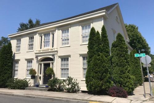 Hudson B&B - featured photo