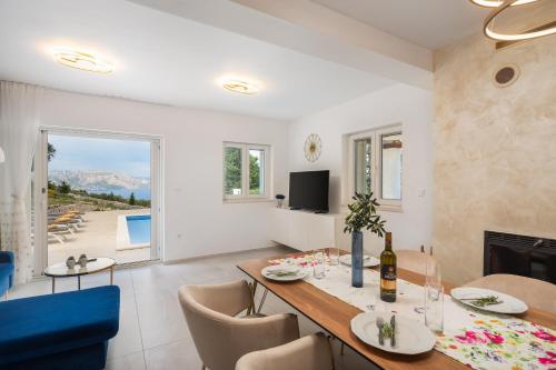 Emerald Eco Villa — 4-Star Luxury Hotel in Novo Selo Rok, Croatia