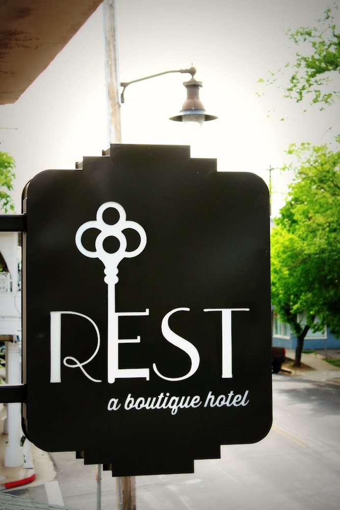Rest Hotel Plymouth - photo 70