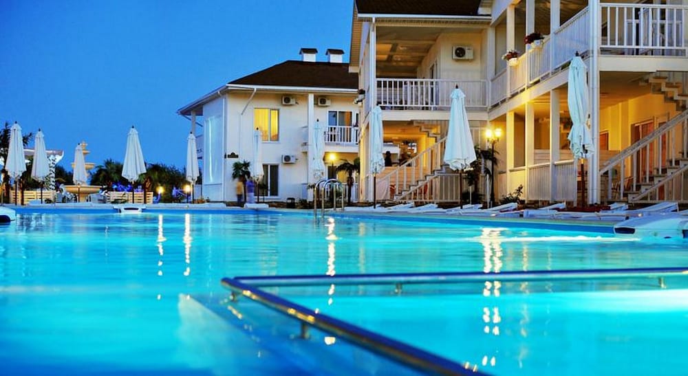 GoodZone Club Hotel Zatoka — hotel in Zatoka