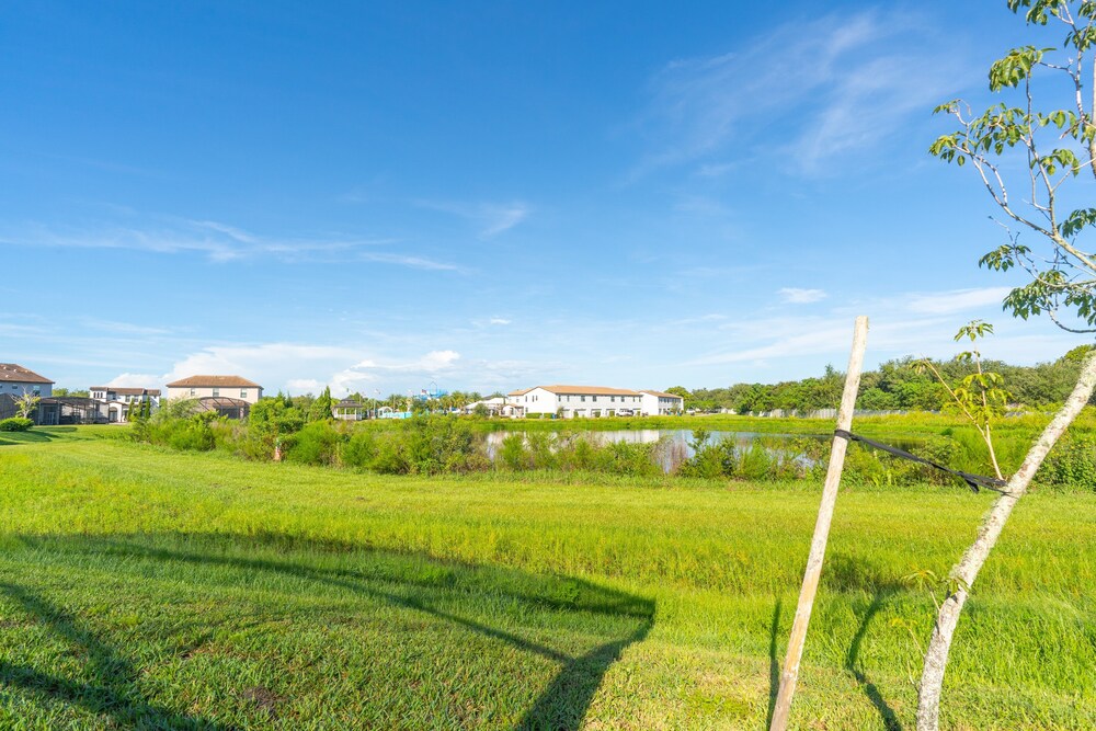 Balmoral Resort 169cc 3 Bedroom Home by RedAwning - photo 28