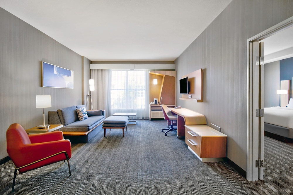 Courtyard by Marriott Nashville Green Hills - photo 12