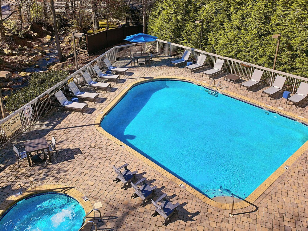 Hampton Inn Gatlinburg - photo 34