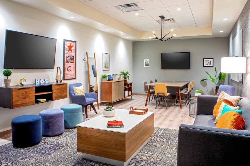 Crowne Plaza Boston Woburn by IHG - photo 40