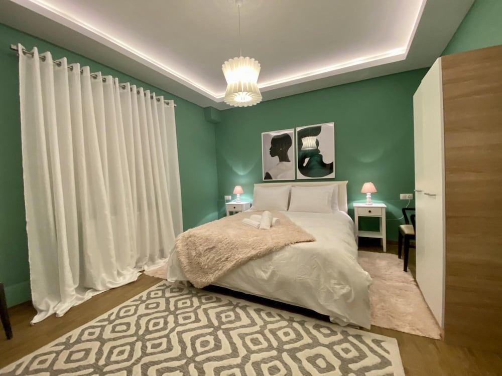 Oasis Garden Apartment — 4-Star Luxury Hotel in Volos, Greece