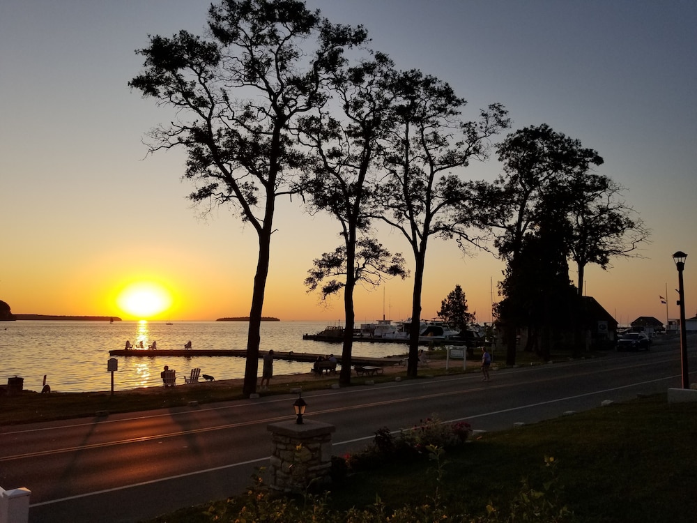 Edgewater Resort - photo 118