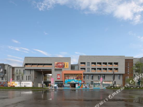 Licheng bieyuan Yunhai in Xiangyang, People's Republic of China