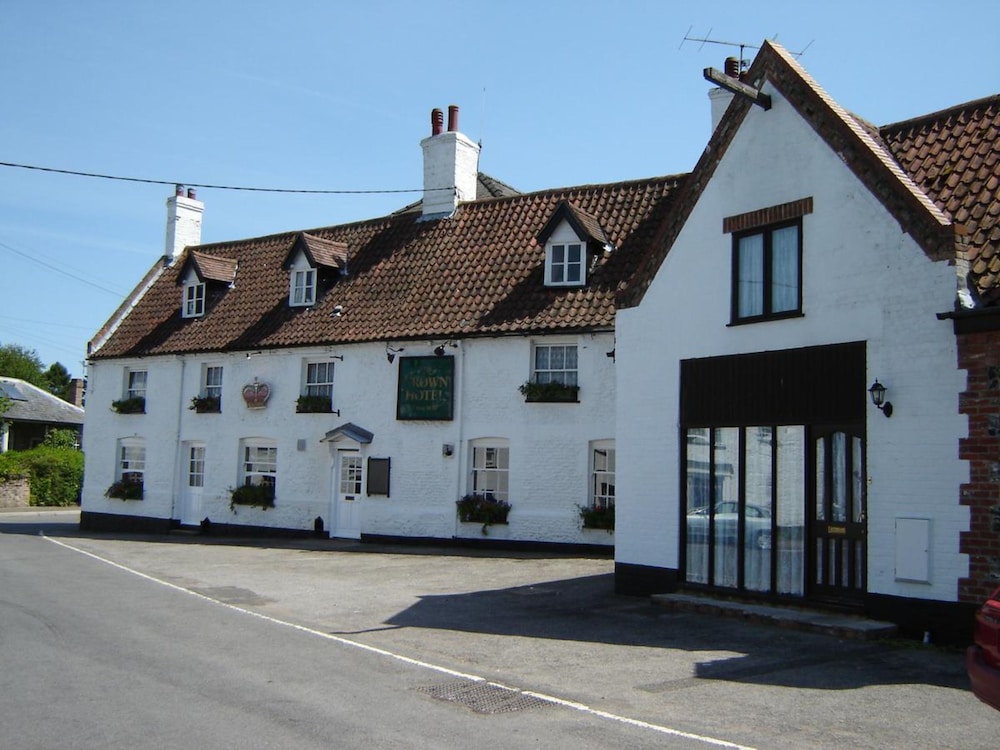The Crown Hotel - carbon neutral hotel in Thetford