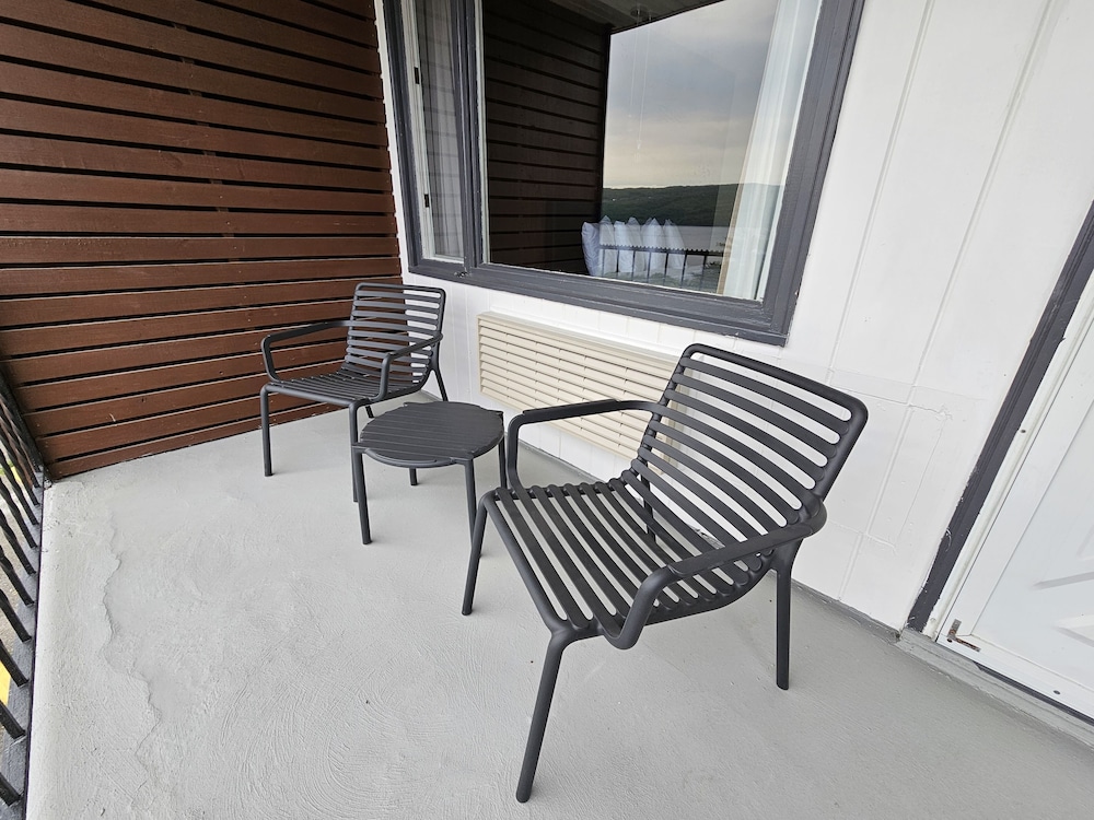 The Hotel Laurel at Seneca - photo 17