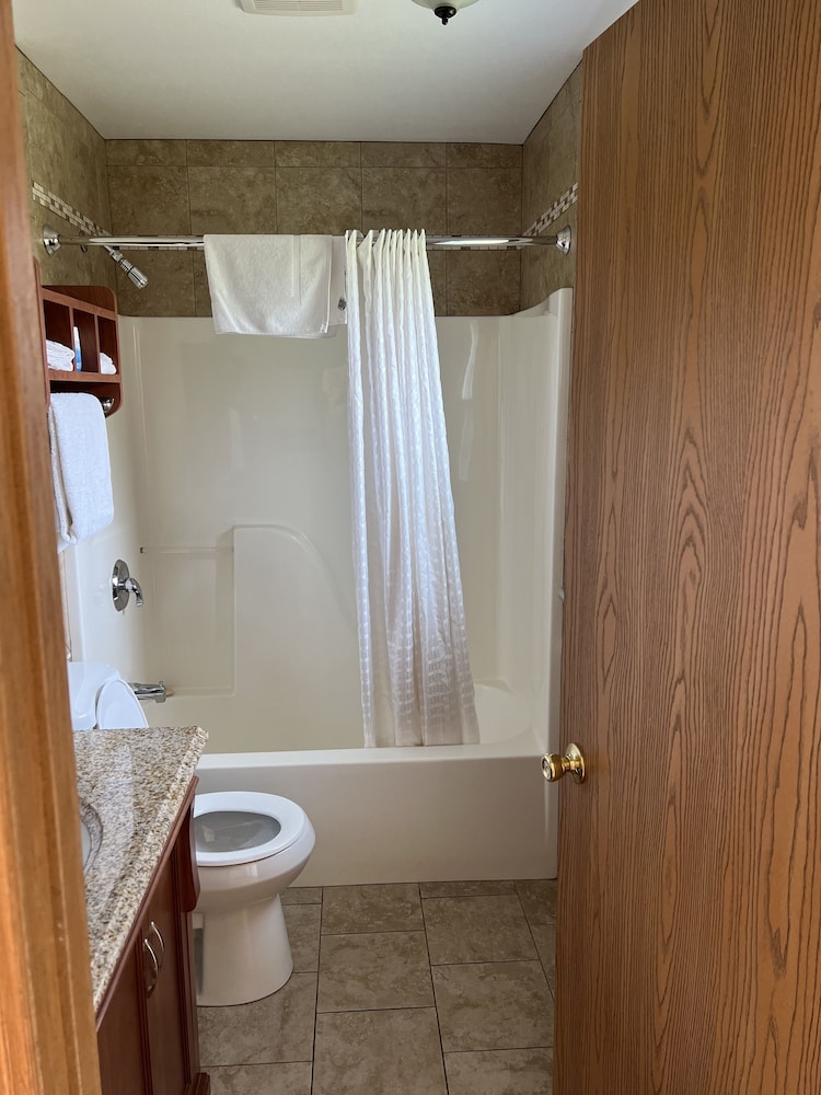 All Star Inn & Suites - photo 282