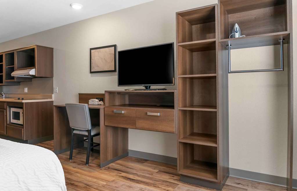 Extended Stay America Suites Detroit Rochester Hills - photo 10
