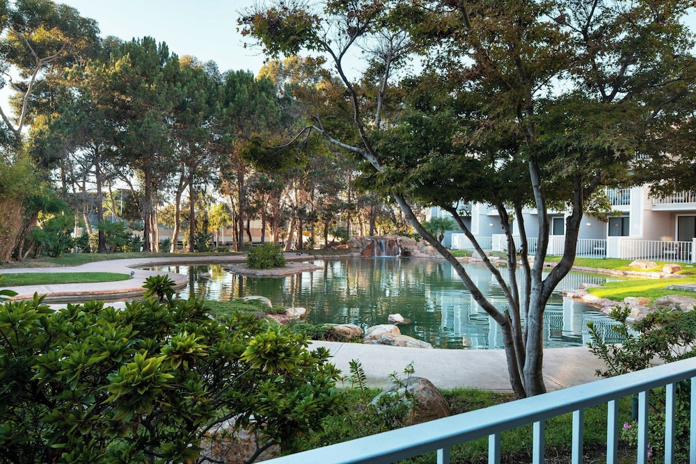 Coronado Island Marriott Resort & Spa - photo 15