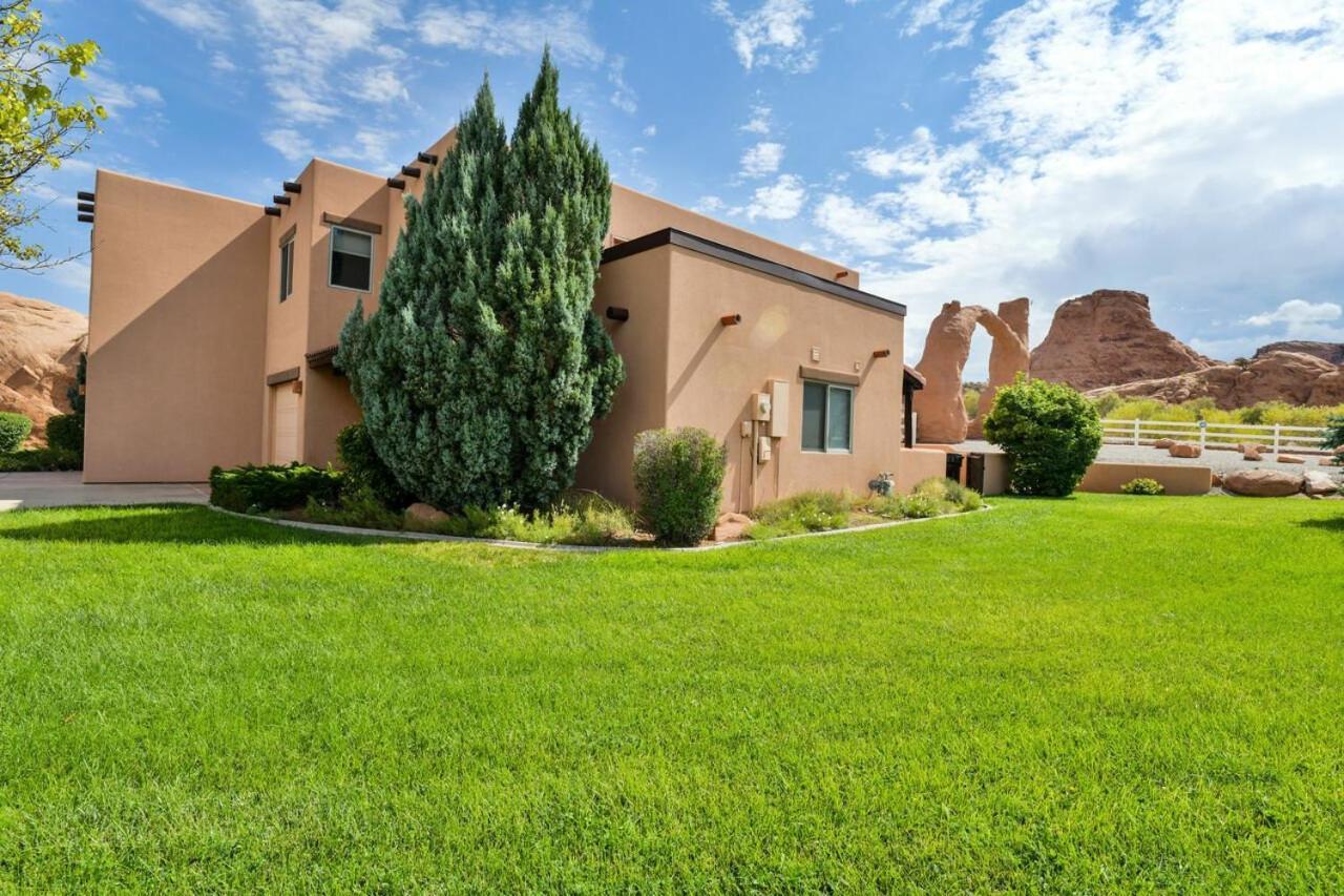 Desert Golf Escape in Moab, United States