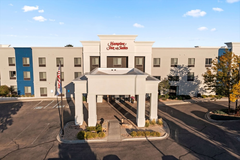 Hampton Inn & Suites Greeley - photo 54