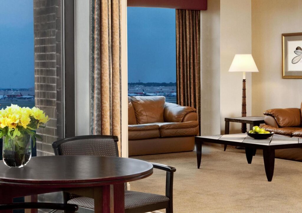 Sheraton Gateway Hotel Atlanta Airport - photo 2