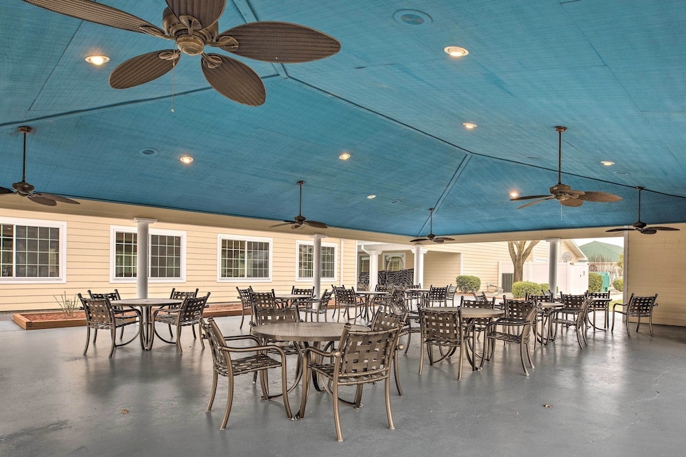 Pool and Dock Access Resort Condo in Branson - photo 15