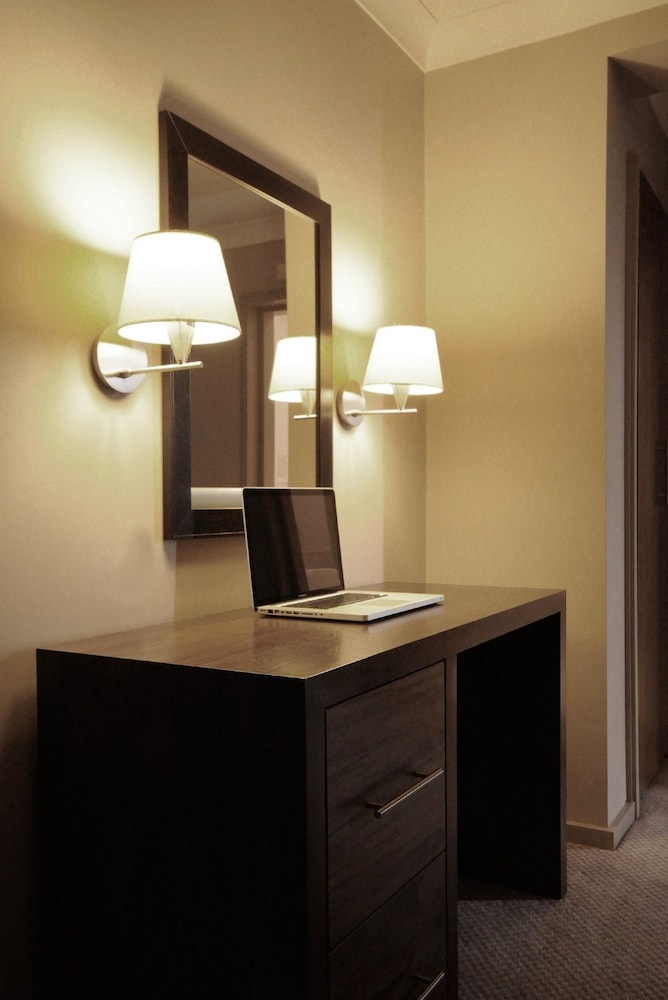 Humber Royal Hotel — Grimsby — photo 3