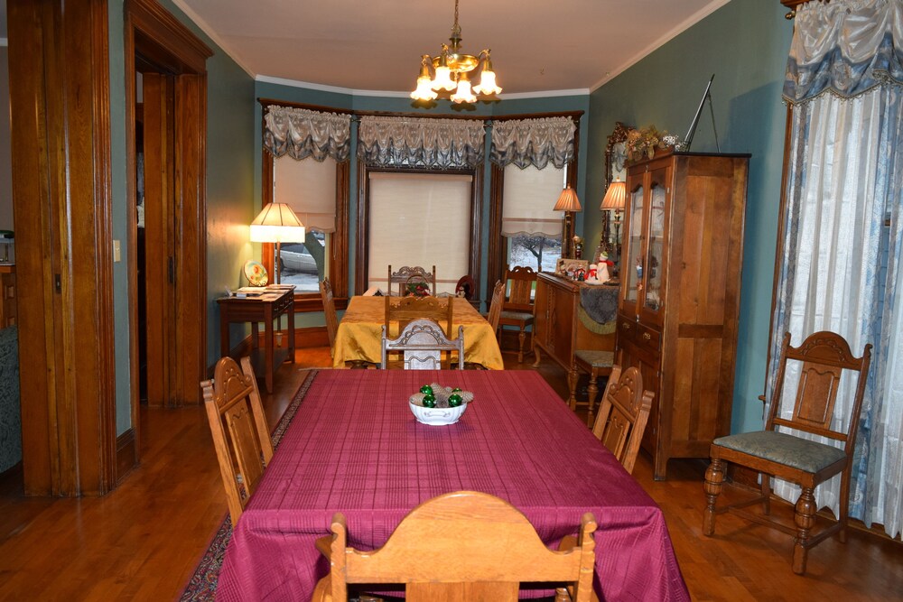 Franklin Street Inn LLC - photo 32