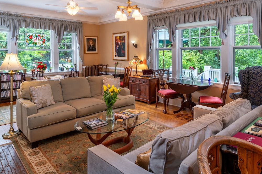 Abbington Green Bed & Breakfast Inn - photo 40