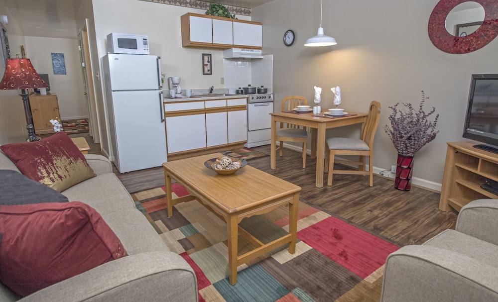 Affordable Corporate Suites of Overland Drive - photo 34
