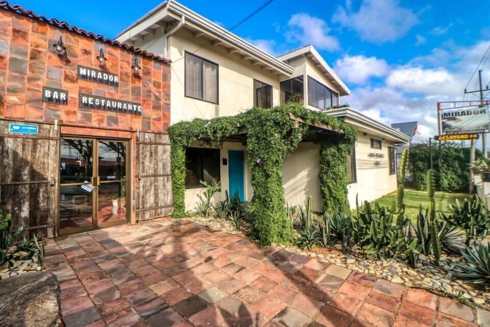 Mirador Punta Descartes in La Cruz, Costa Rica