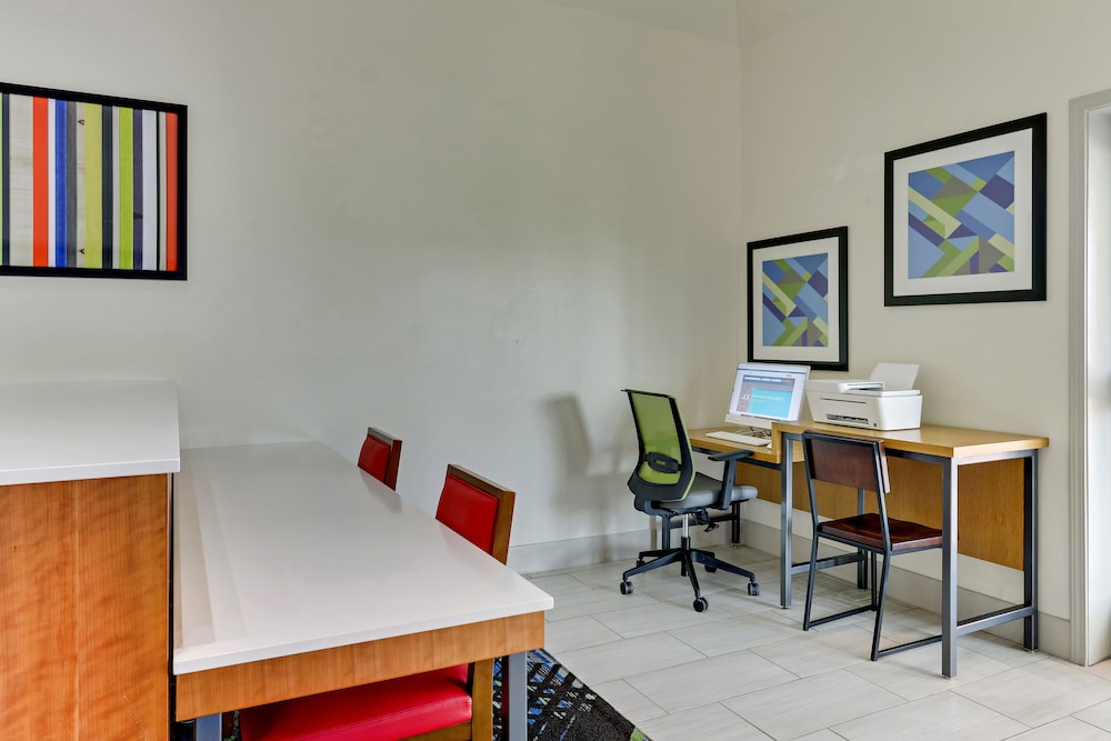Holiday Inn Express Hotel & Suites Bad Axe by IHG - photo 46