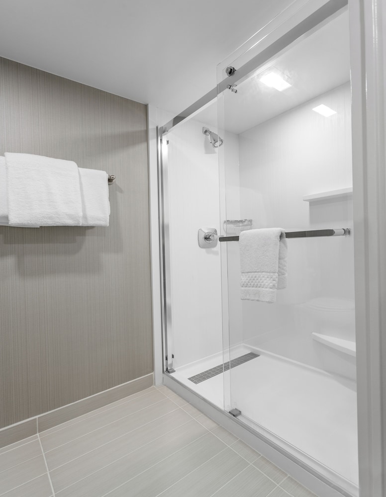 Courtyard by Marriott Easton Columbus - photo 16