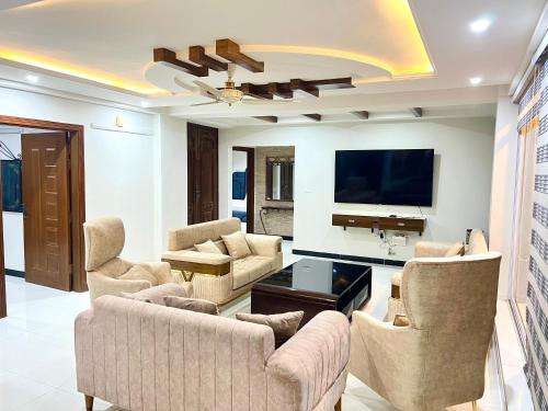 Luxury Apartment Hotel 3 Bedrooms Apartment ISB — 4-Star Luxury Hotel in Islamabad, Pakistan