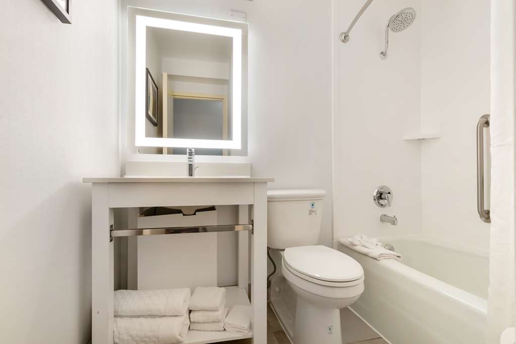Best Western Plus Kansas City Sports Complex Hotel - photo 16